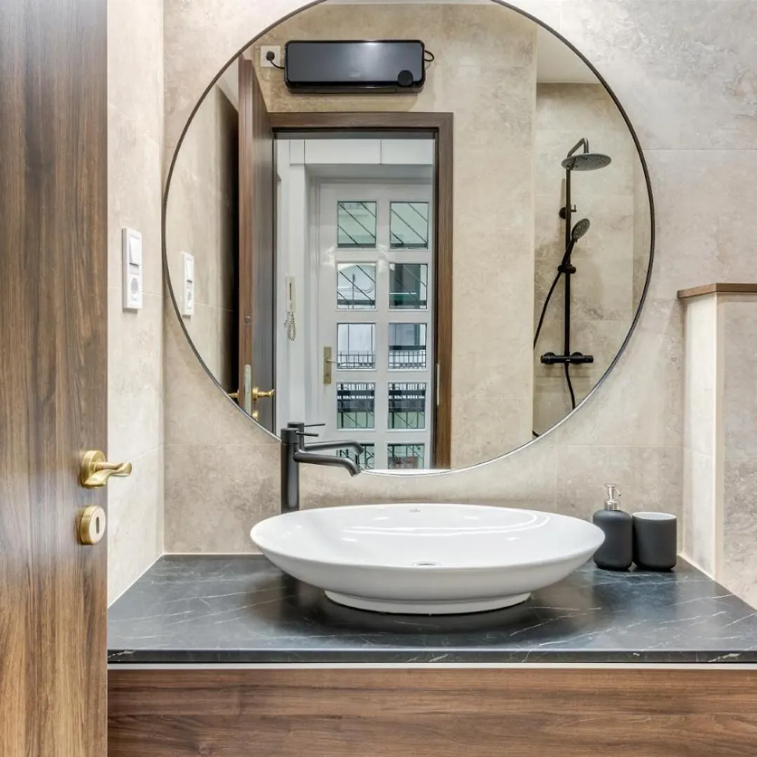 Mega Deal - Szekely Luxury Apartments Budapest Hungary